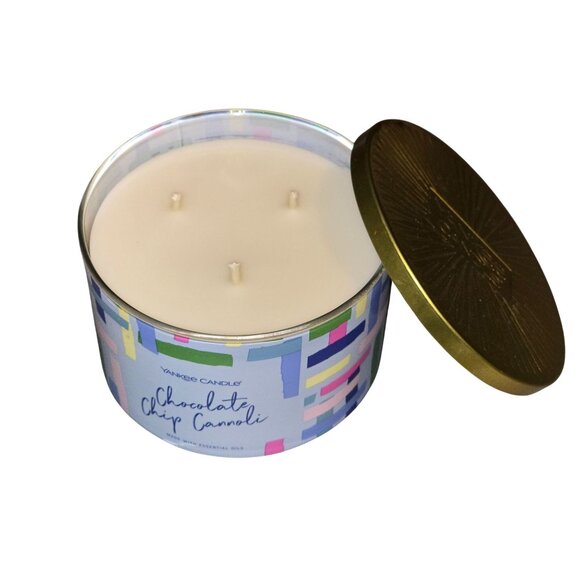Yankee Candle Chocolate Chip Cannoli 3-Wick Scented Candle 18 Oz - Picture 1 of 3